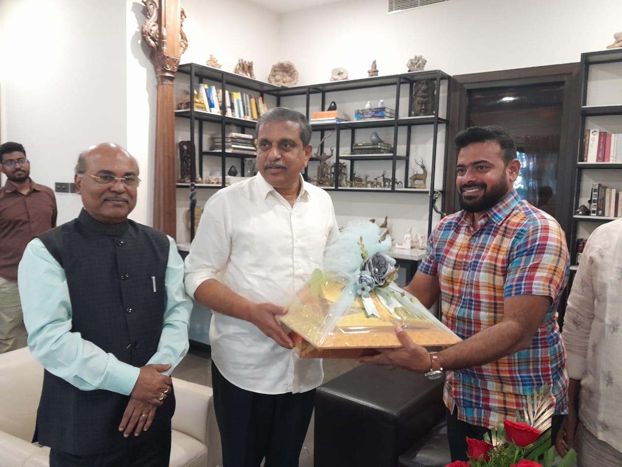 Dr. Md Dawood With Political Leader